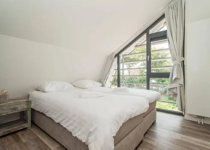 Klein Geluk 海边的艾格蒙特